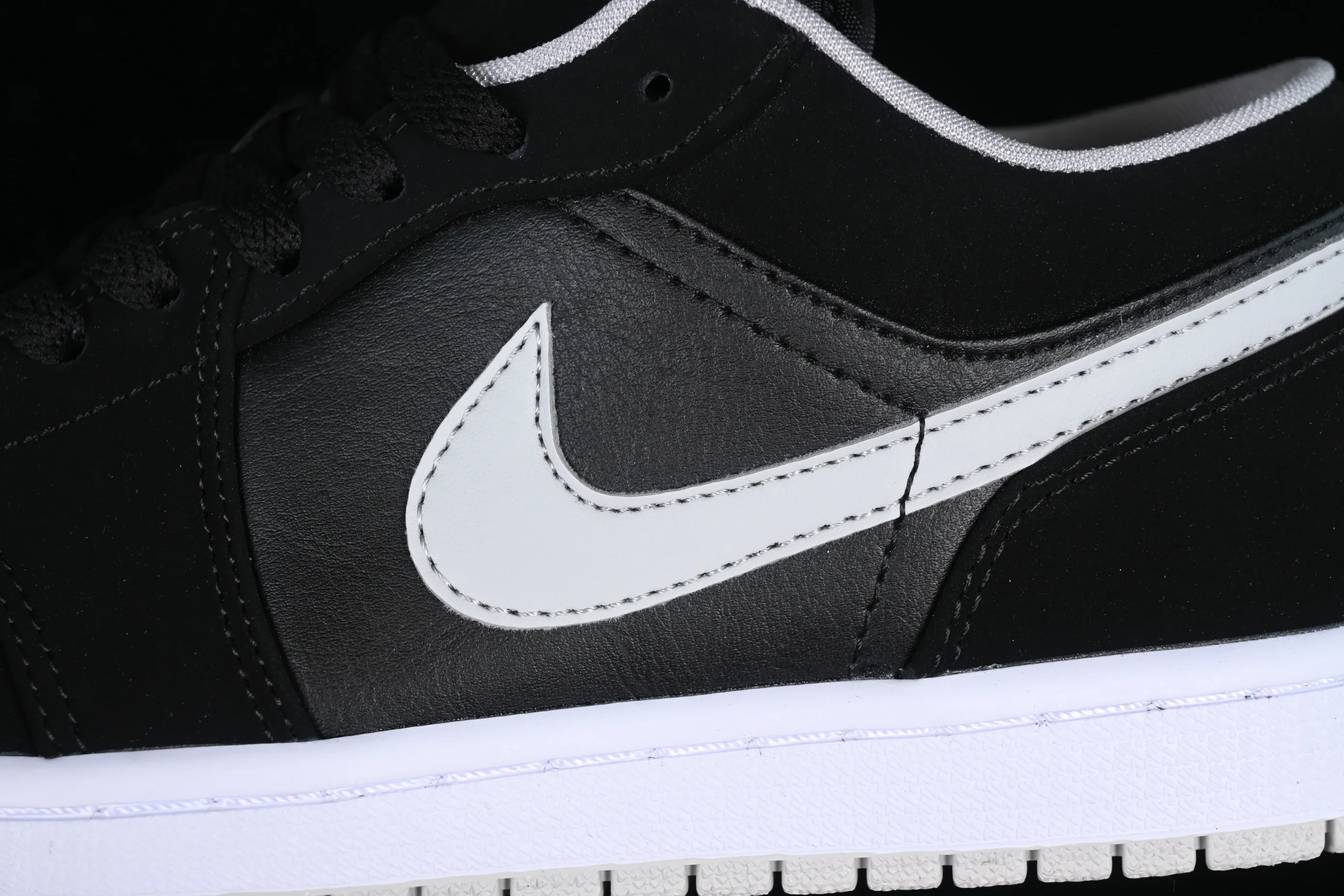 All categories Air Jordan Jordan series basketball shoes Air Jordan 1 Low Z version Air Jordan 1 Low AJ1 Joe 1 black and gray low-top cultural casual sneakers 553558-032